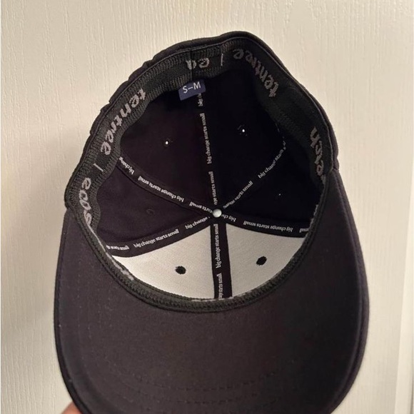 Tentree hat - Picture 3 of 3